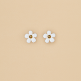 Aretes Flor de Fresa Blanco