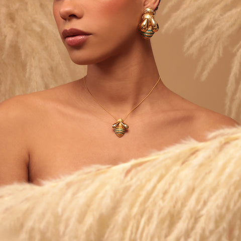 Collar Abejita Dorada