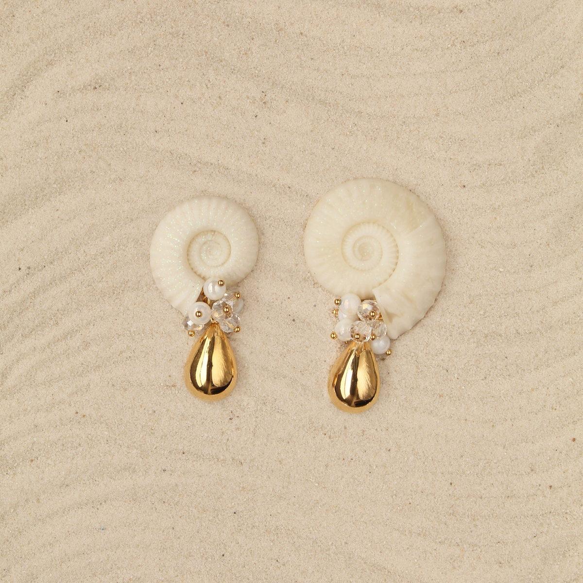 Aretes Amonitas Blancas