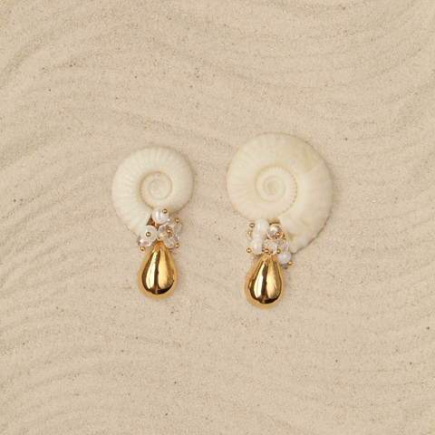 Aretes Amonitas Blancas
