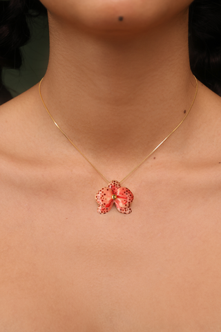 Collar Orquídea Rojizo