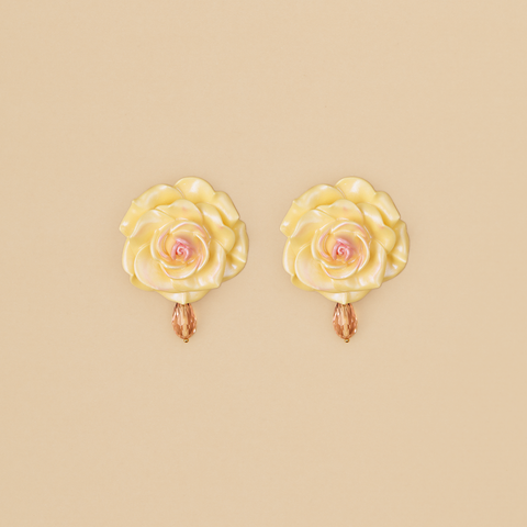 Aretes Rosas Crema