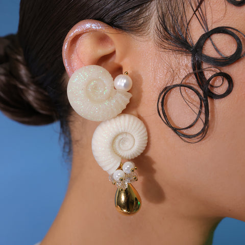 Aretes Amonitas Blancas