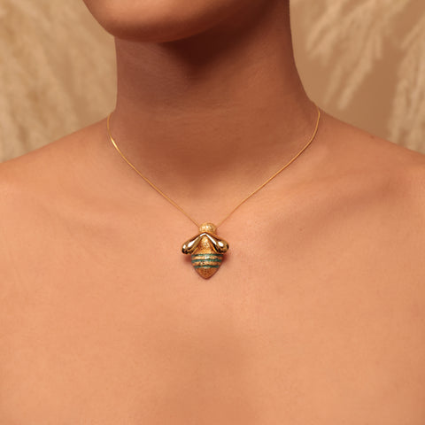 Collar Abejita Dorada