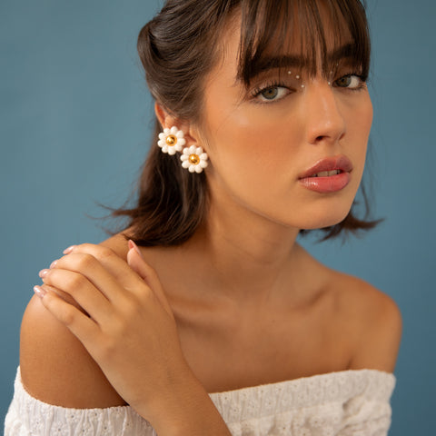 Aretes manzanillas premium blancas