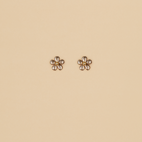 Aretes Flor de Fresita Dorada